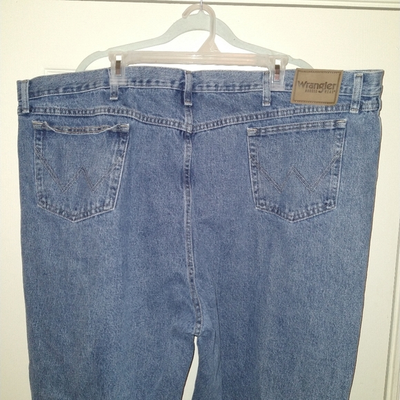 Wrangler Rugged Wear Blue Medium Wash Denim Jeans Men's sz 50x32. - Picture 4 of 6